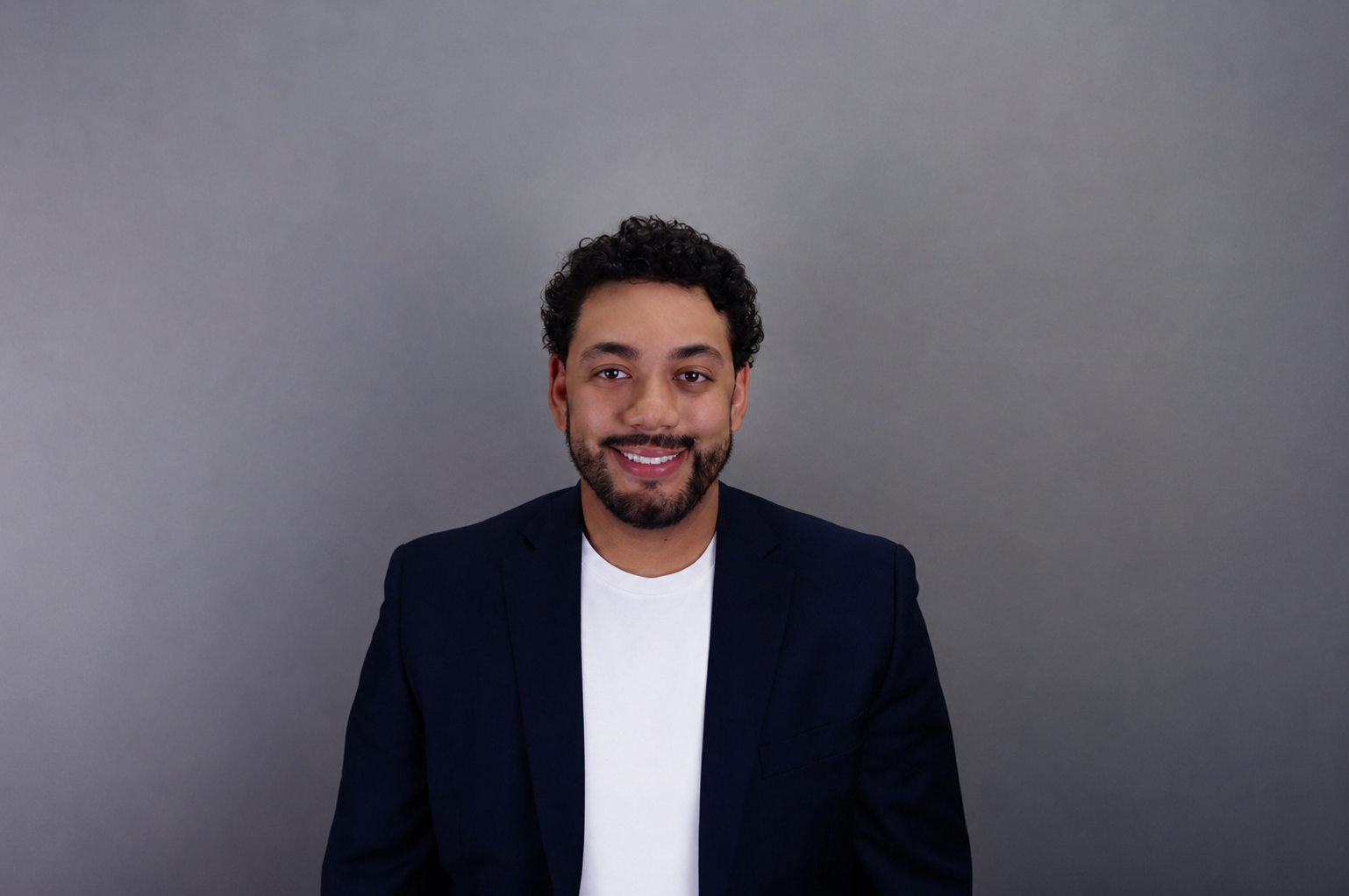 Portrait of Nico Perez, Merrimack Valley and New Hampshire real estate agent at eXp Realty